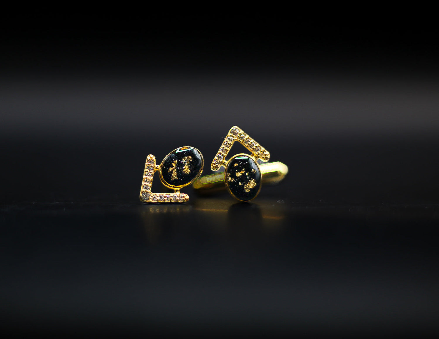 Men's Authenticated Historical Clothing Swatch Cufflinks & Accessories