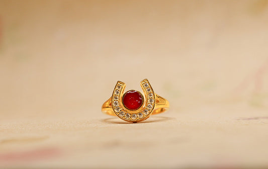 Horseshoe Keepsake Ring | Custom Inclusion Ring