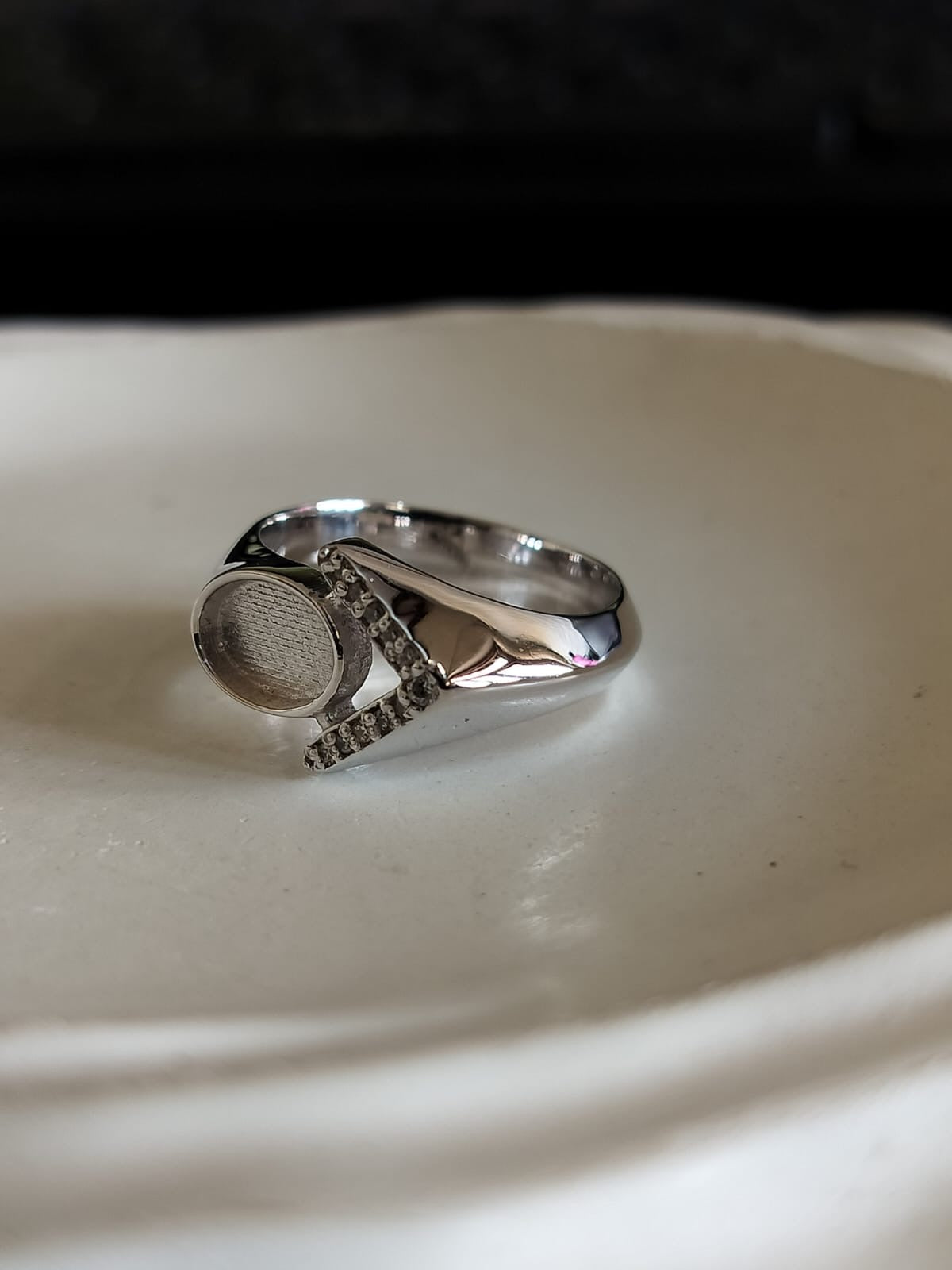 The 68 Special Women’s Ring | Vintage-Inspired Fabric Inclusion Ring