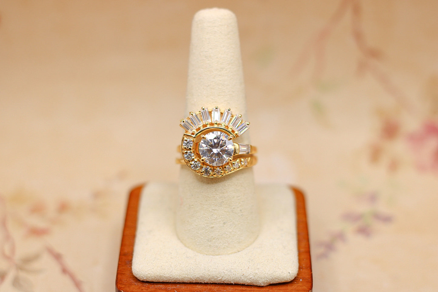 The Satnin C-Fan 2-Piece Set | Solitaire Ring & C-Shaped Fan Wrap