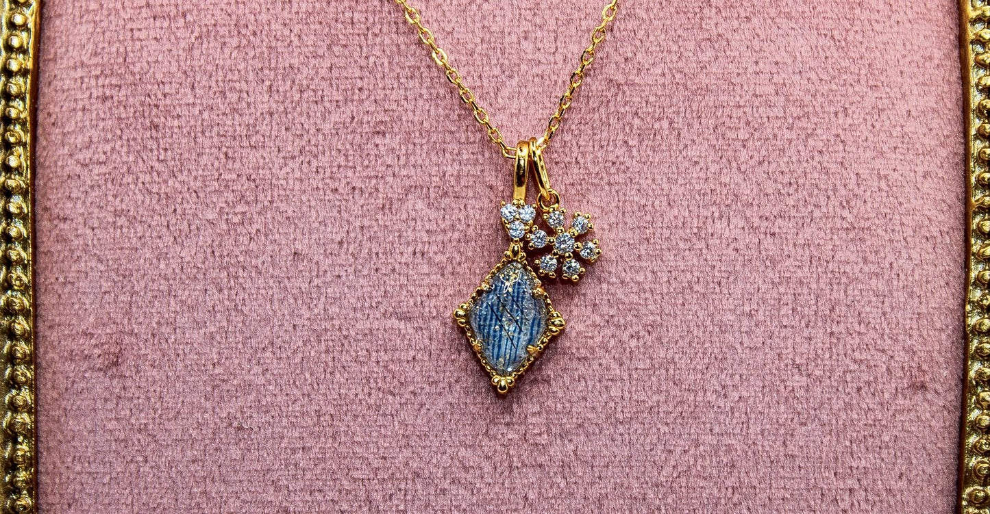 Vintage Revival Pendant | Historical Inclusion Edition