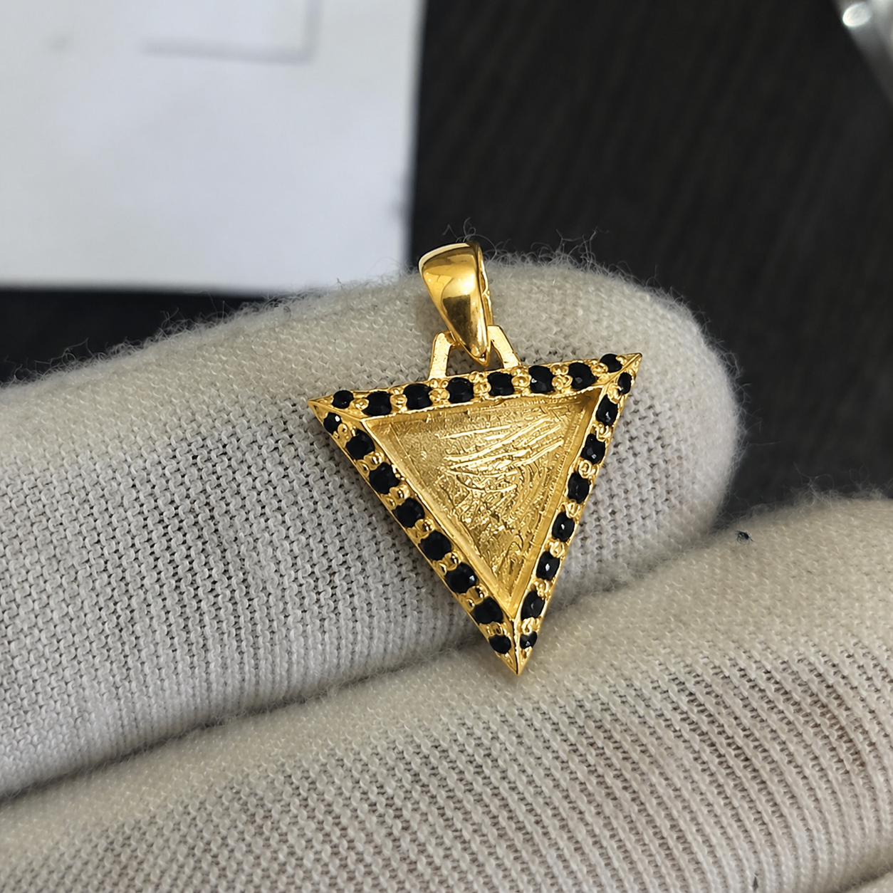 Memphis Delta | Historical Inclusion Pendant