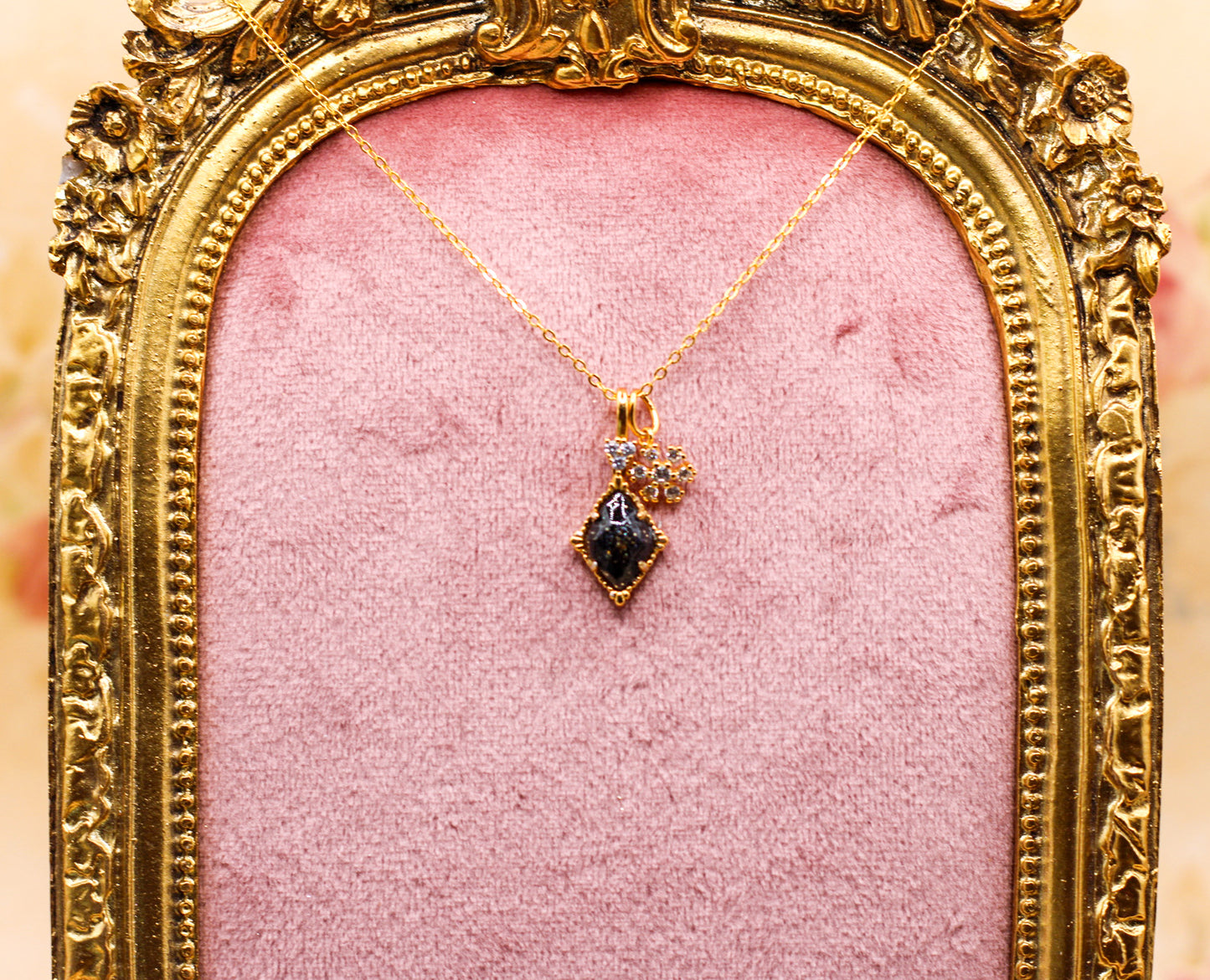 Vintage Revival Pendant | Historical Inclusion Edition