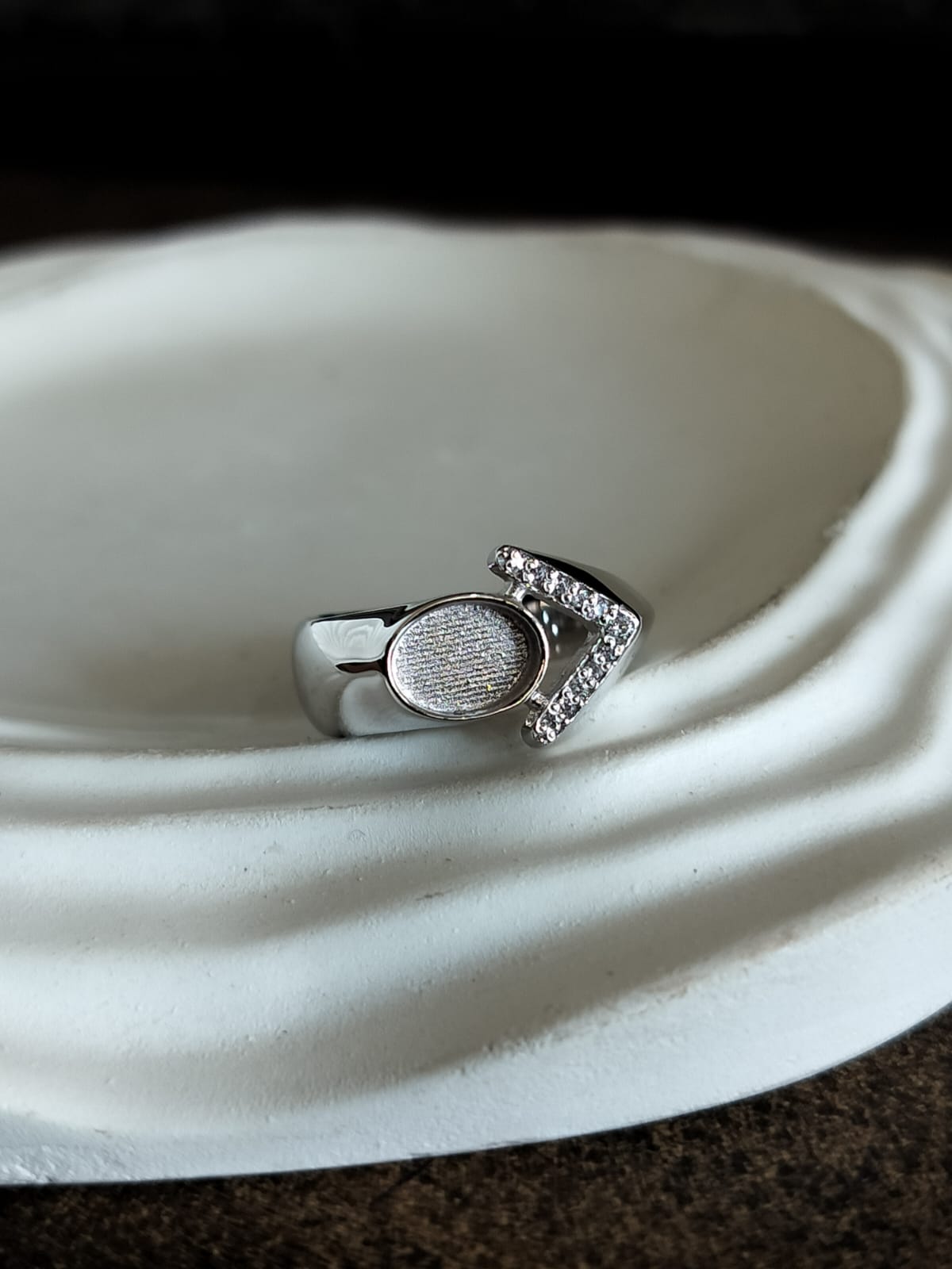68 Special | Men’s Historical Inclusion Ring