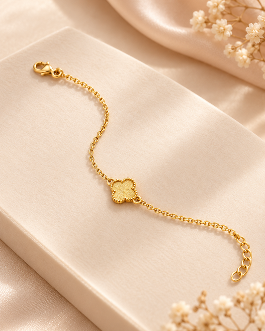 The Petit Quatrefoil Bracelet