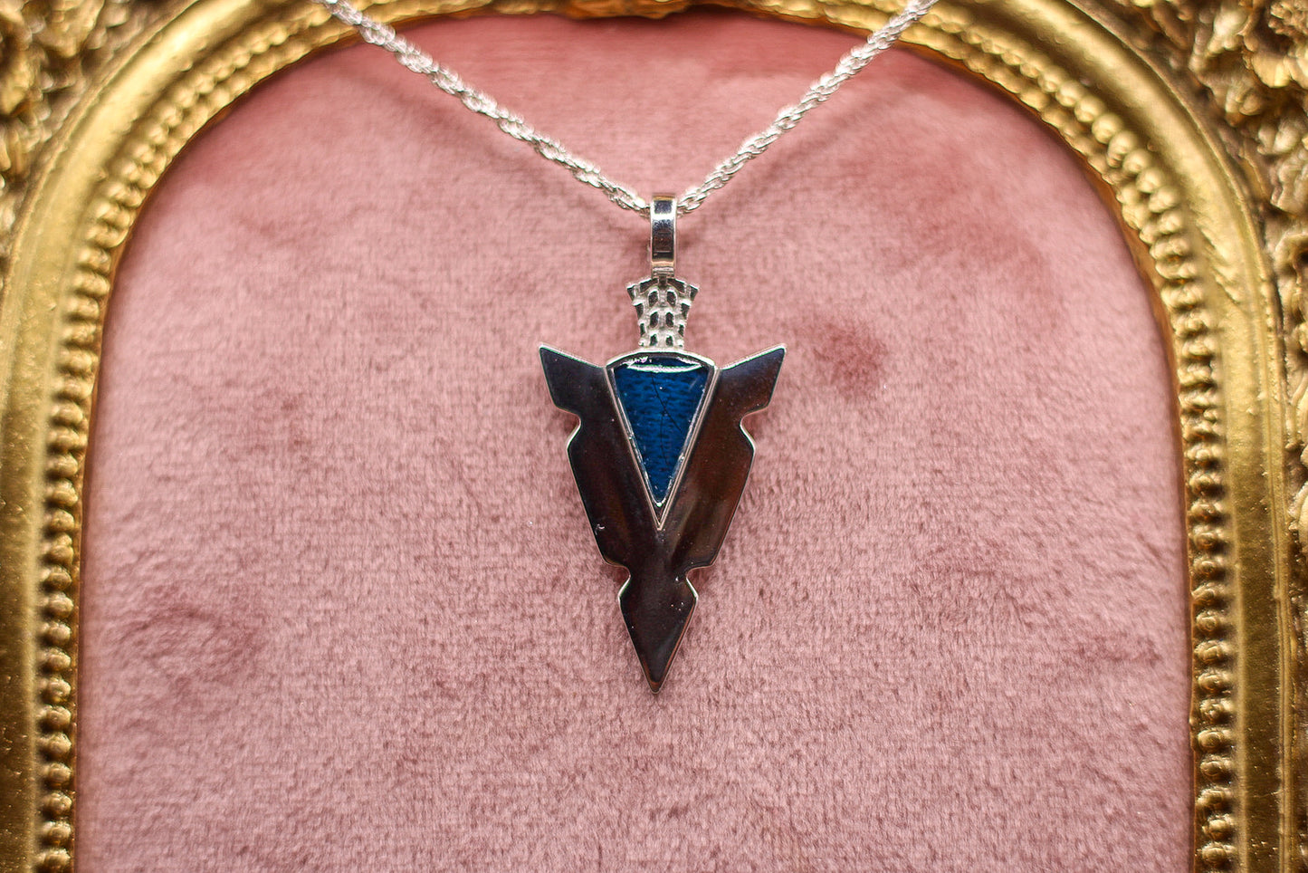 Arrowhead | Men’s Historical Inclusion Pendant