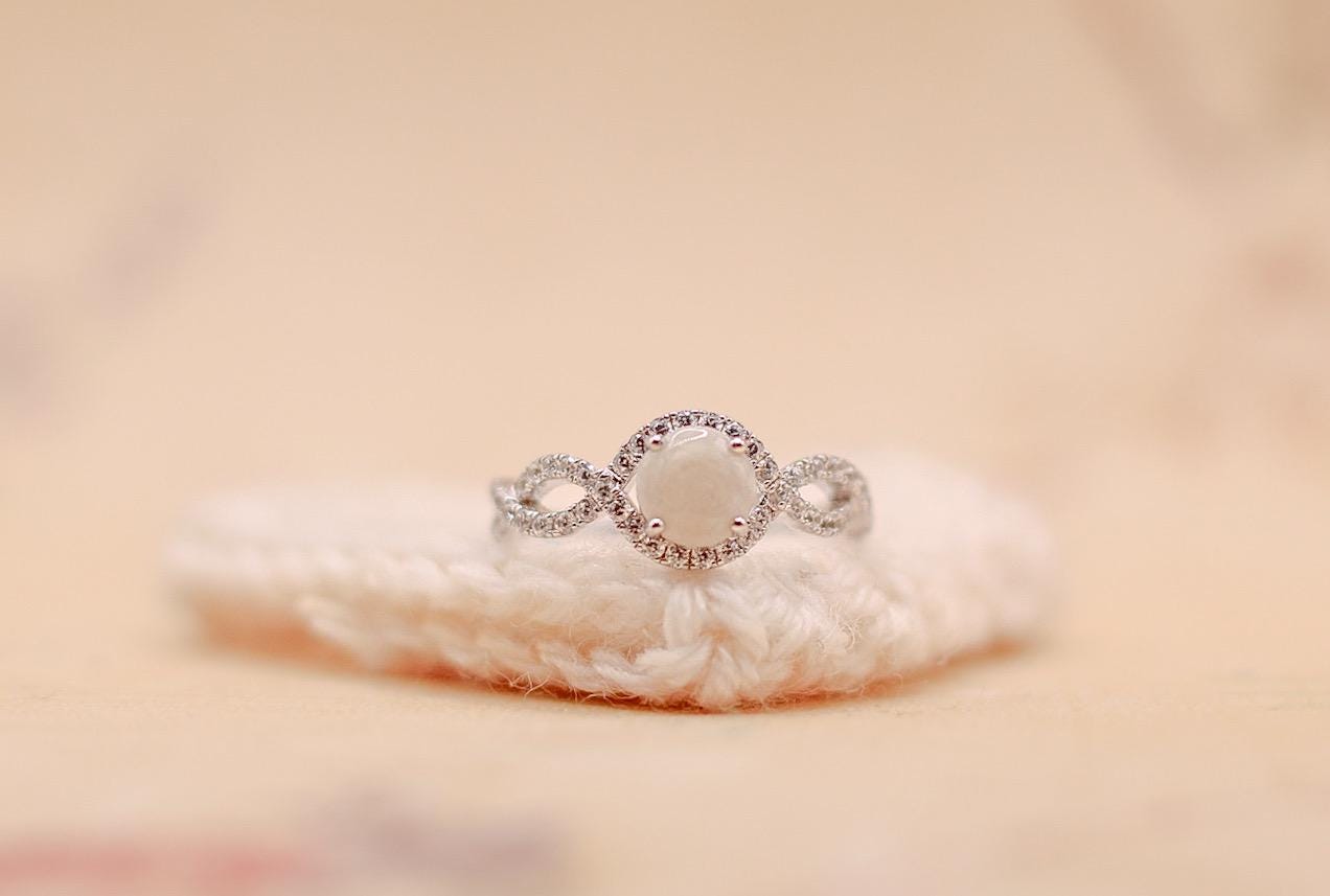 Southern Charm Memorial Ring for Ashes, Hair, Fabric, Breastmilk