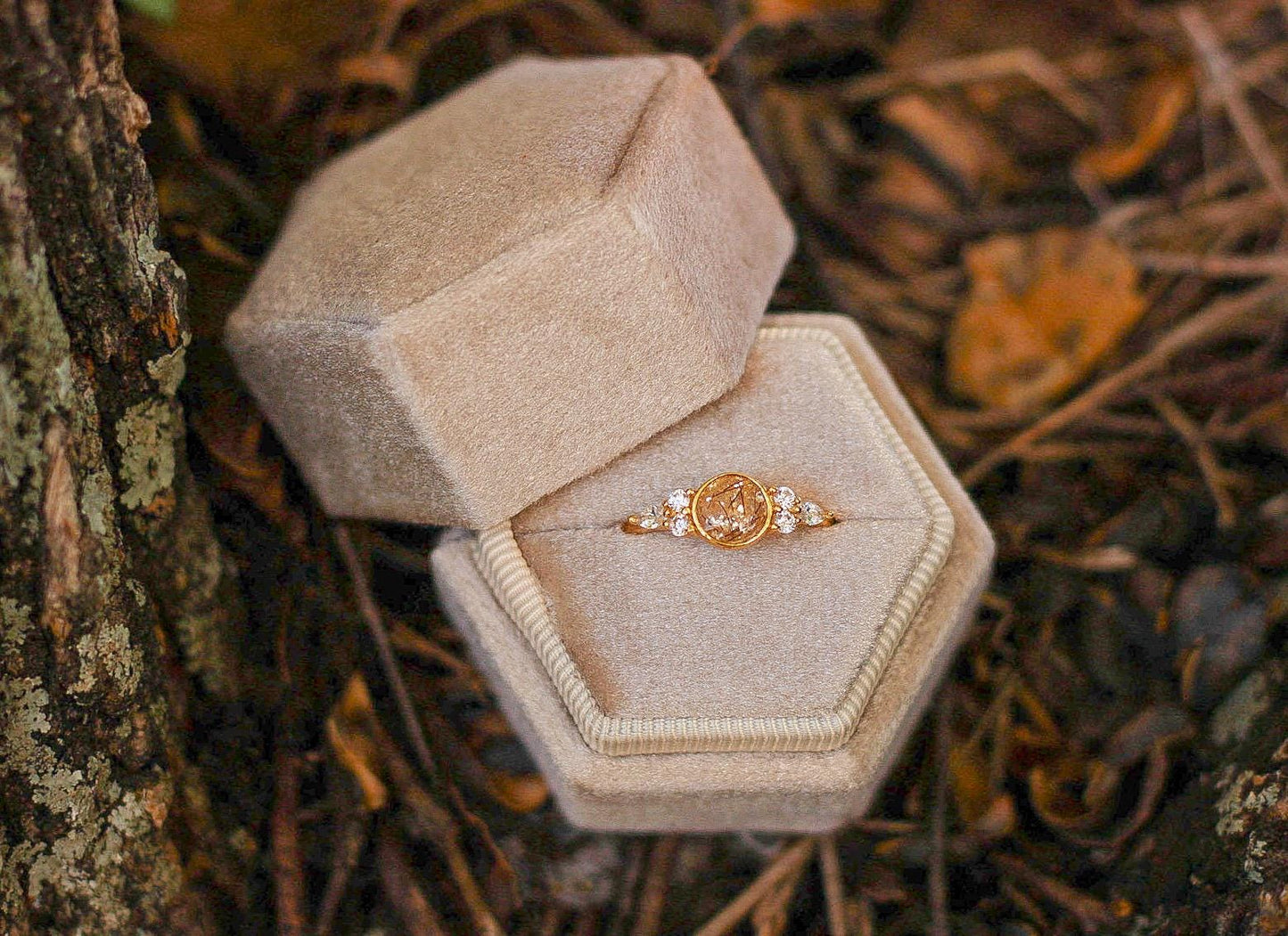 Memorial Keepsake Ring | Custom Inclusion Ring for Ashes, Hair, Fur, Fabric & More