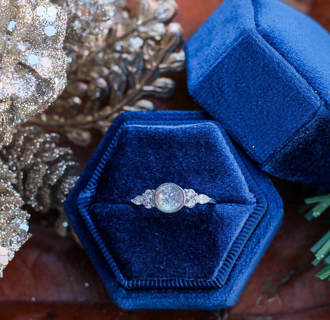 Memorial Keepsake Ring | Custom Inclusion Ring for Ashes, Hair, Fur, Fabric & More